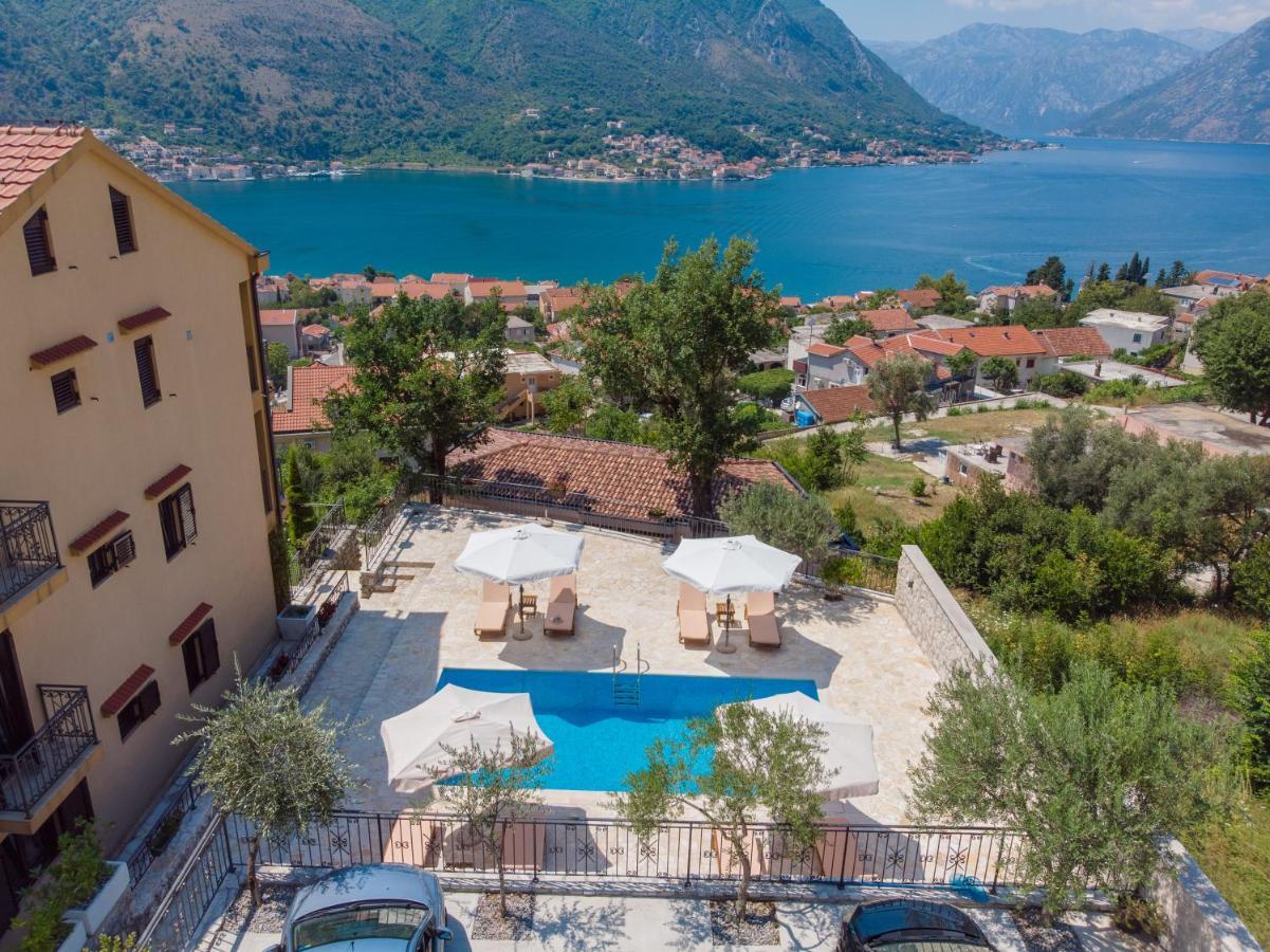 Our Sunset Apartments With Pool And Sea View Cattaro Esterno foto