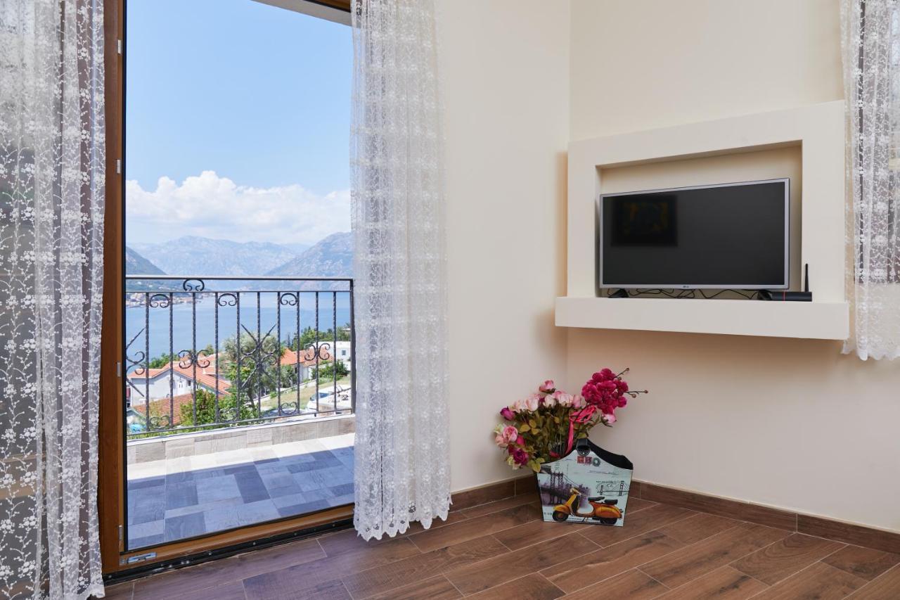 Our Sunset Apartments With Pool And Sea View Cattaro Esterno foto